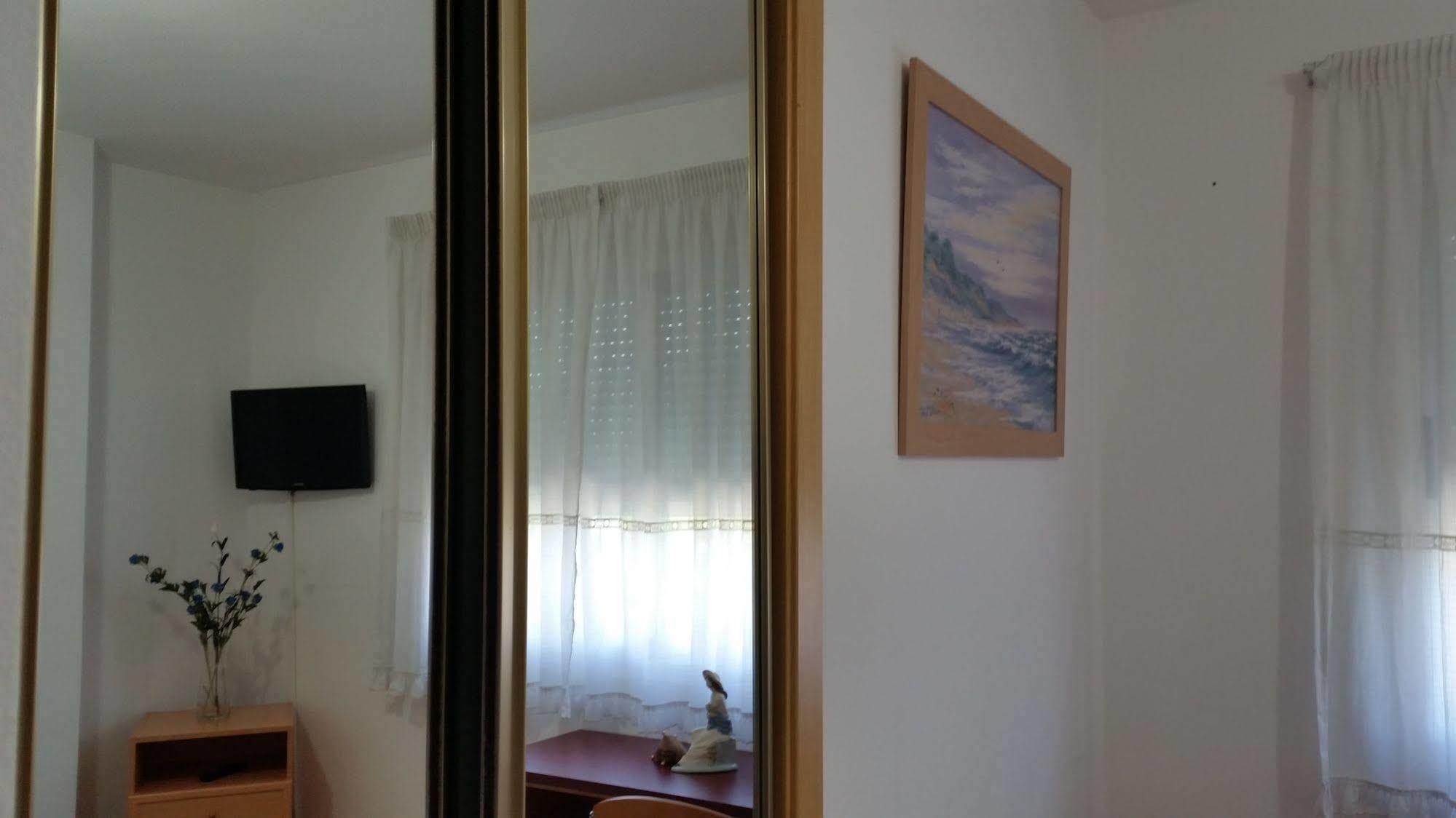 Hostal Lucus Lugo Εξωτερικό φωτογραφία
